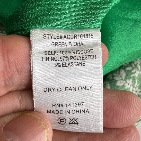 ASTR the Label Amalea Dress Size L Ditzy Green Floral Wedding Guest - Picture 12 of 12